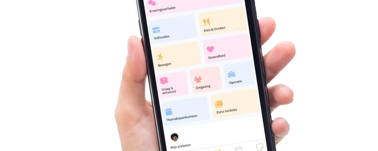 Close-up van een hand die een telefoon vasthoudt met daarop de Vitalys-app
